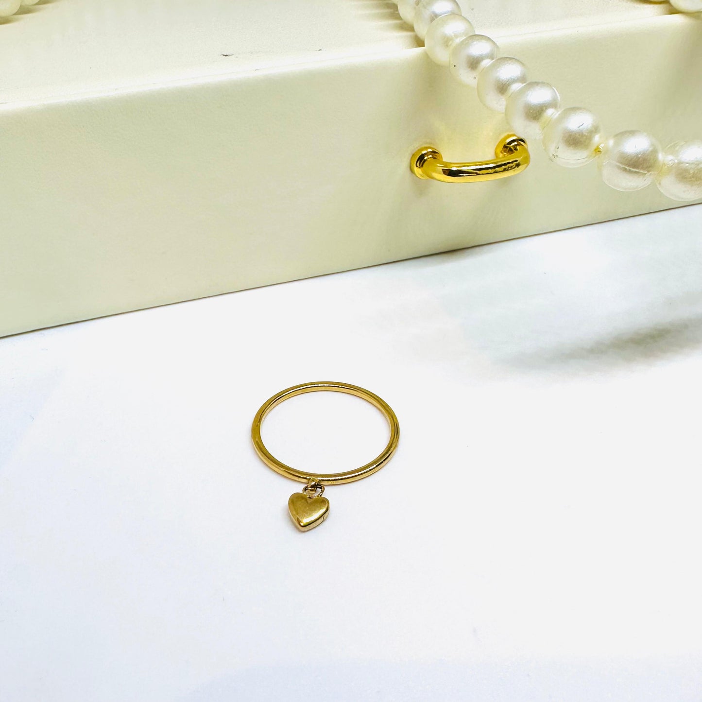 Sweetheart 18K Ring