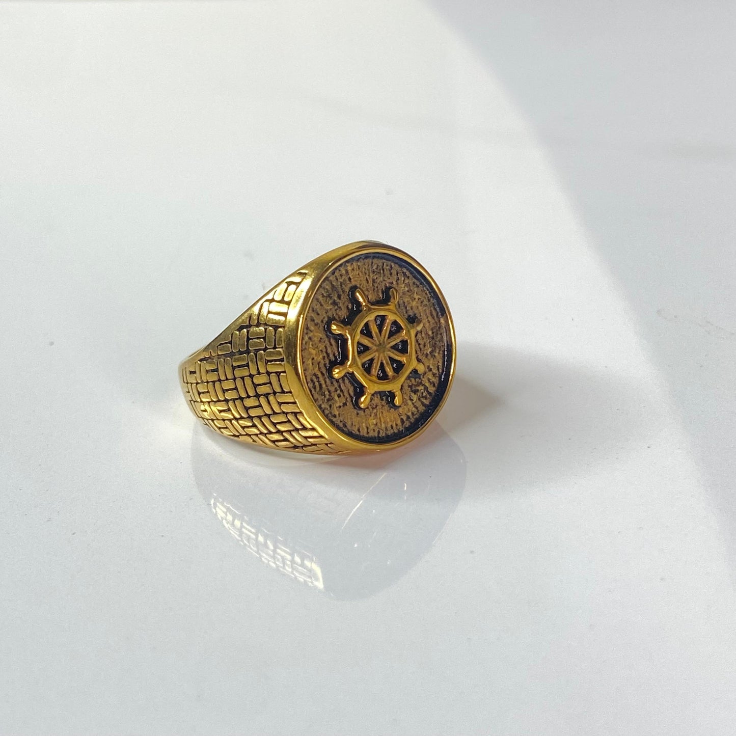 Anchor Gold Ring