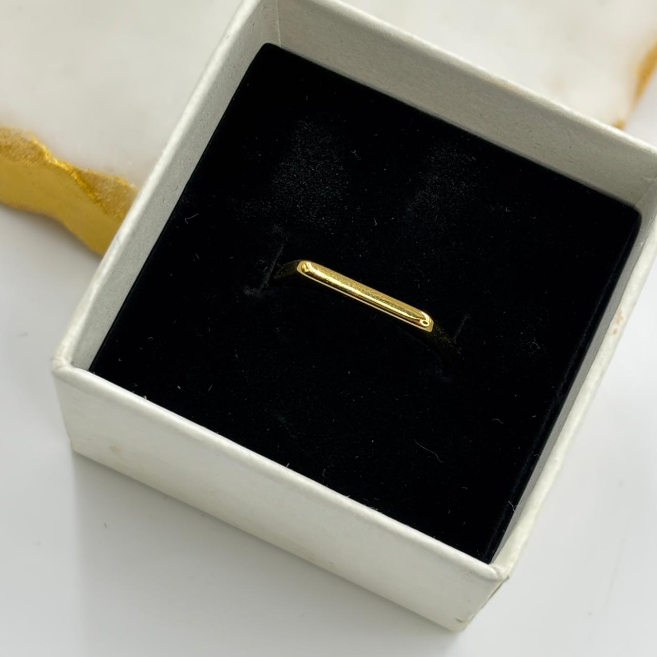 Minimal Muse Ring