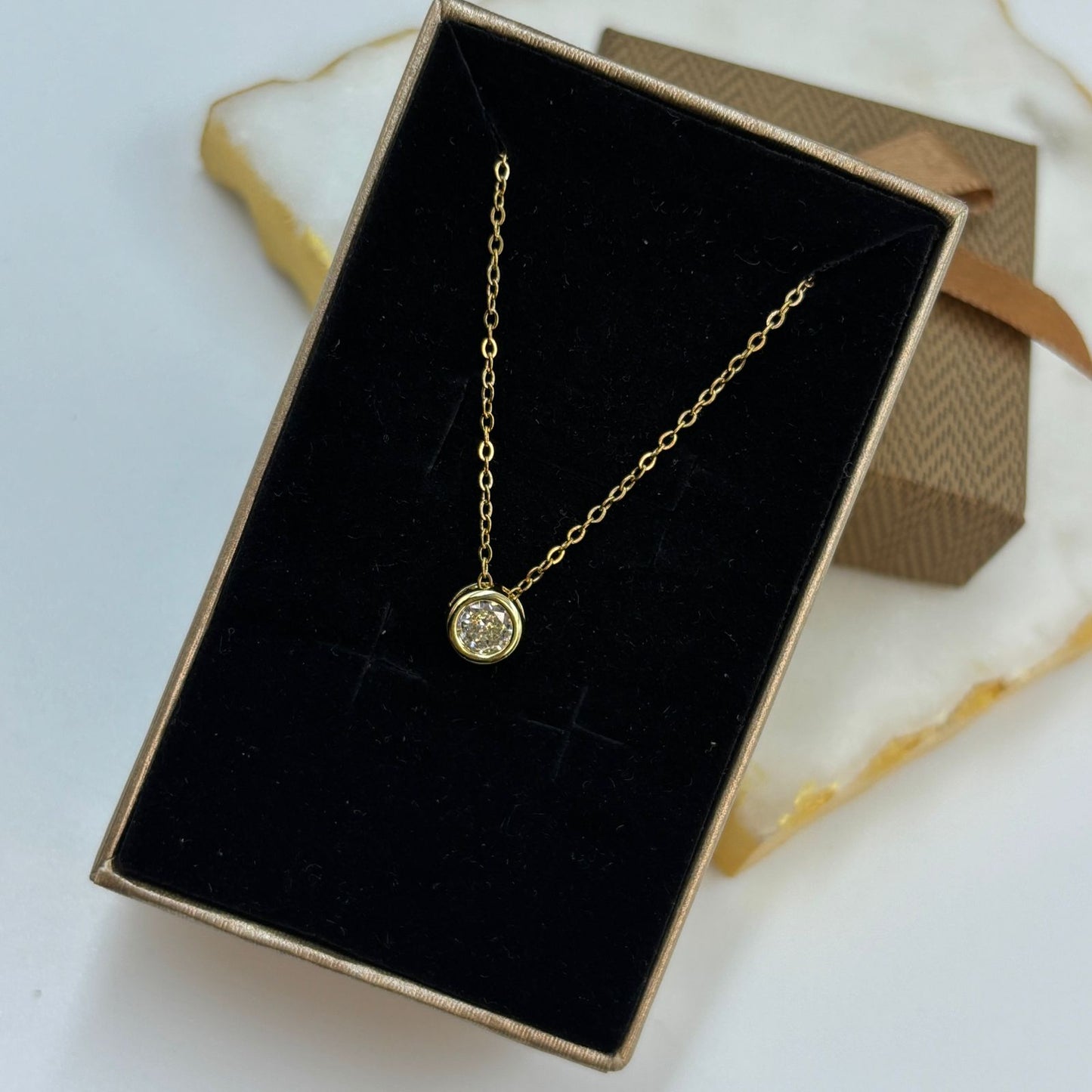 Dainty Elara Necklace ( Gold )