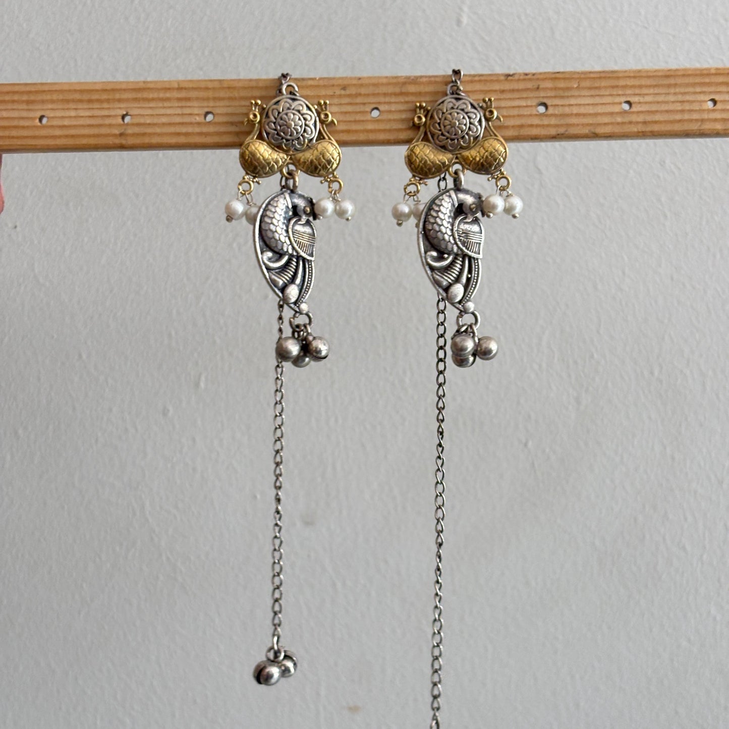 Ranisa Chain Hanging Earrings