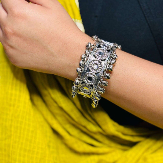 Chankar Openable Fusion Bracelet