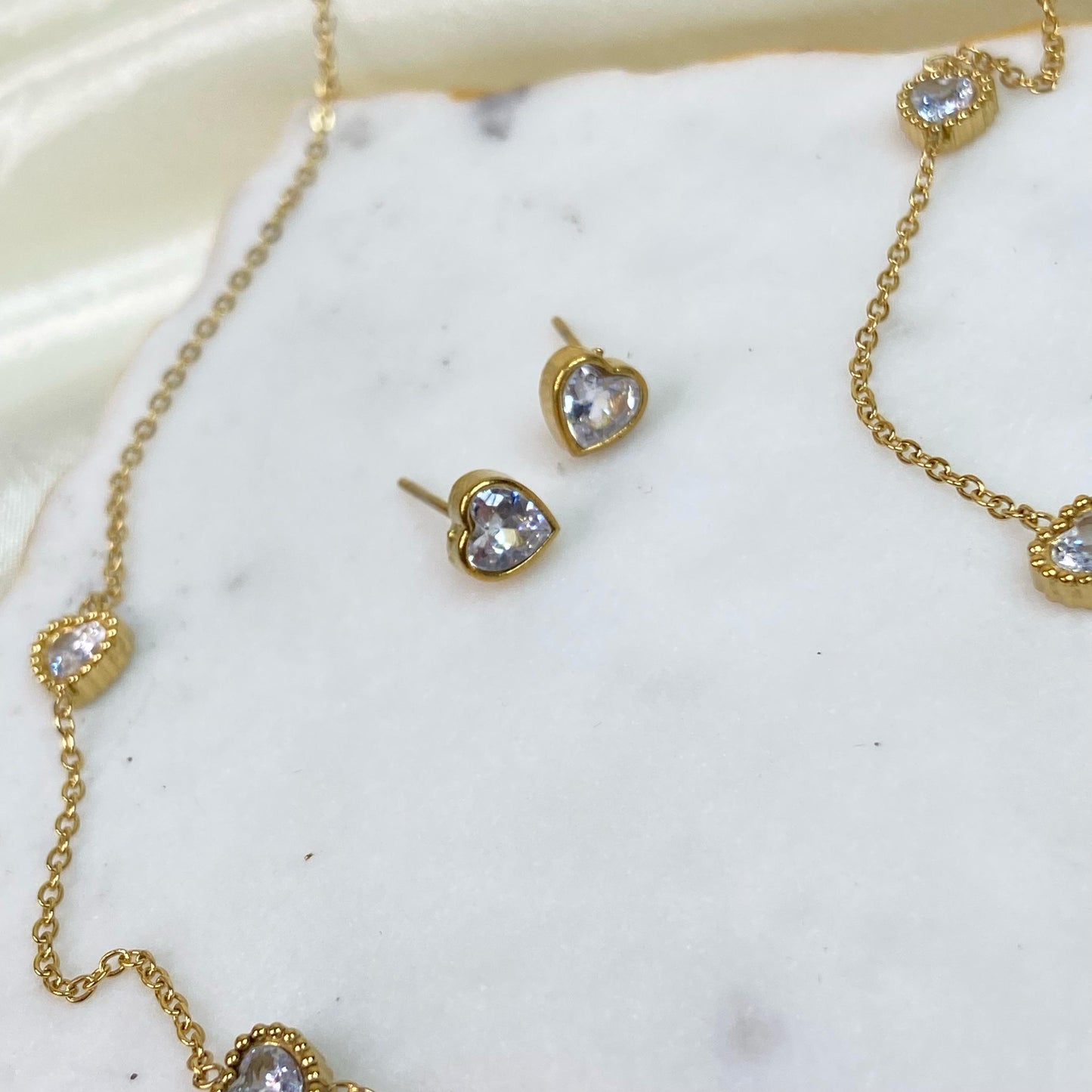 Heartiful Jewelry Set ( Necklace+ Earrings)