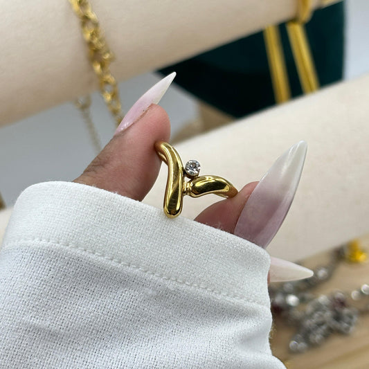 Velora Luxe Ring