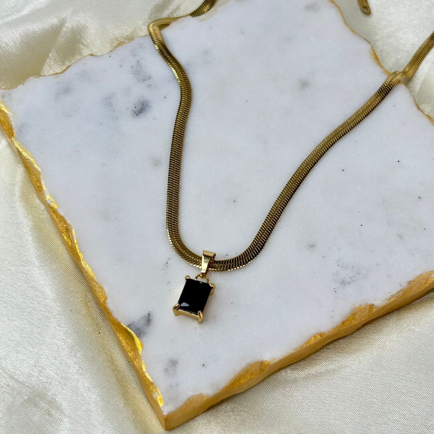 Black Solitaire Necklace