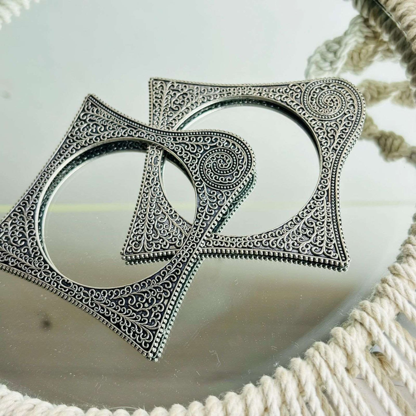 Nakkashi Bangles