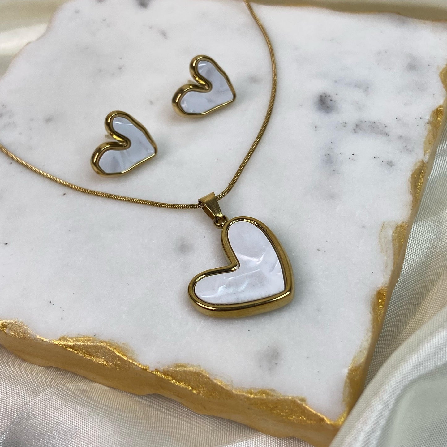 Resin Heart Jewelry Set ( Necklace+ Earrings)