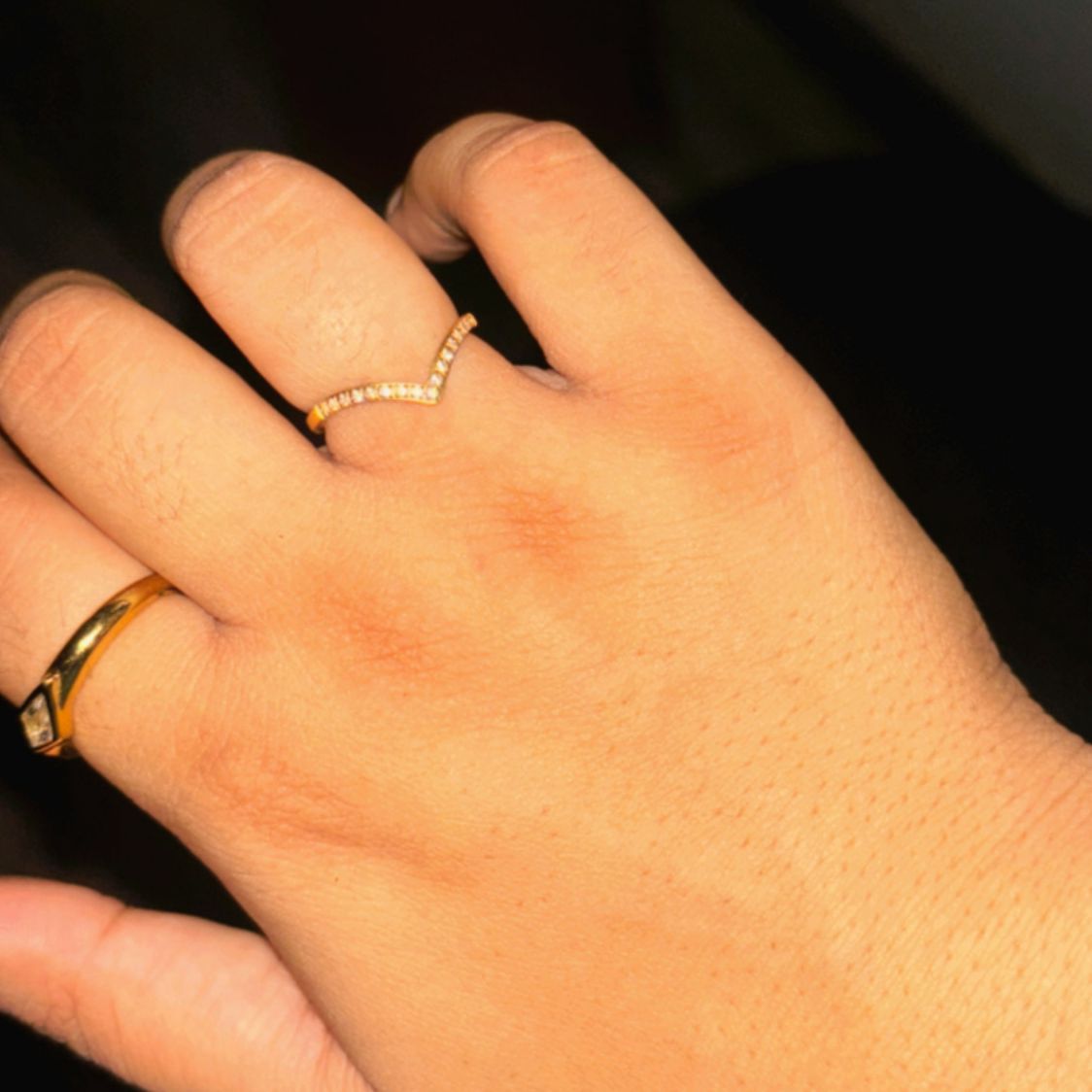 Studded Minimal V Ring