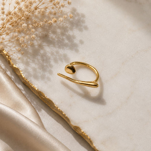 Lyra Luxe Ring