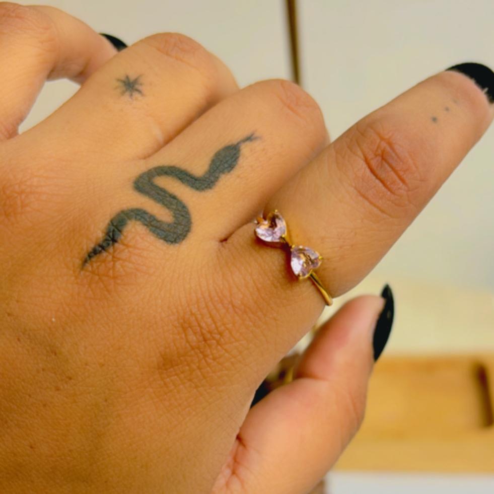 Bow Allure 18K Ring •