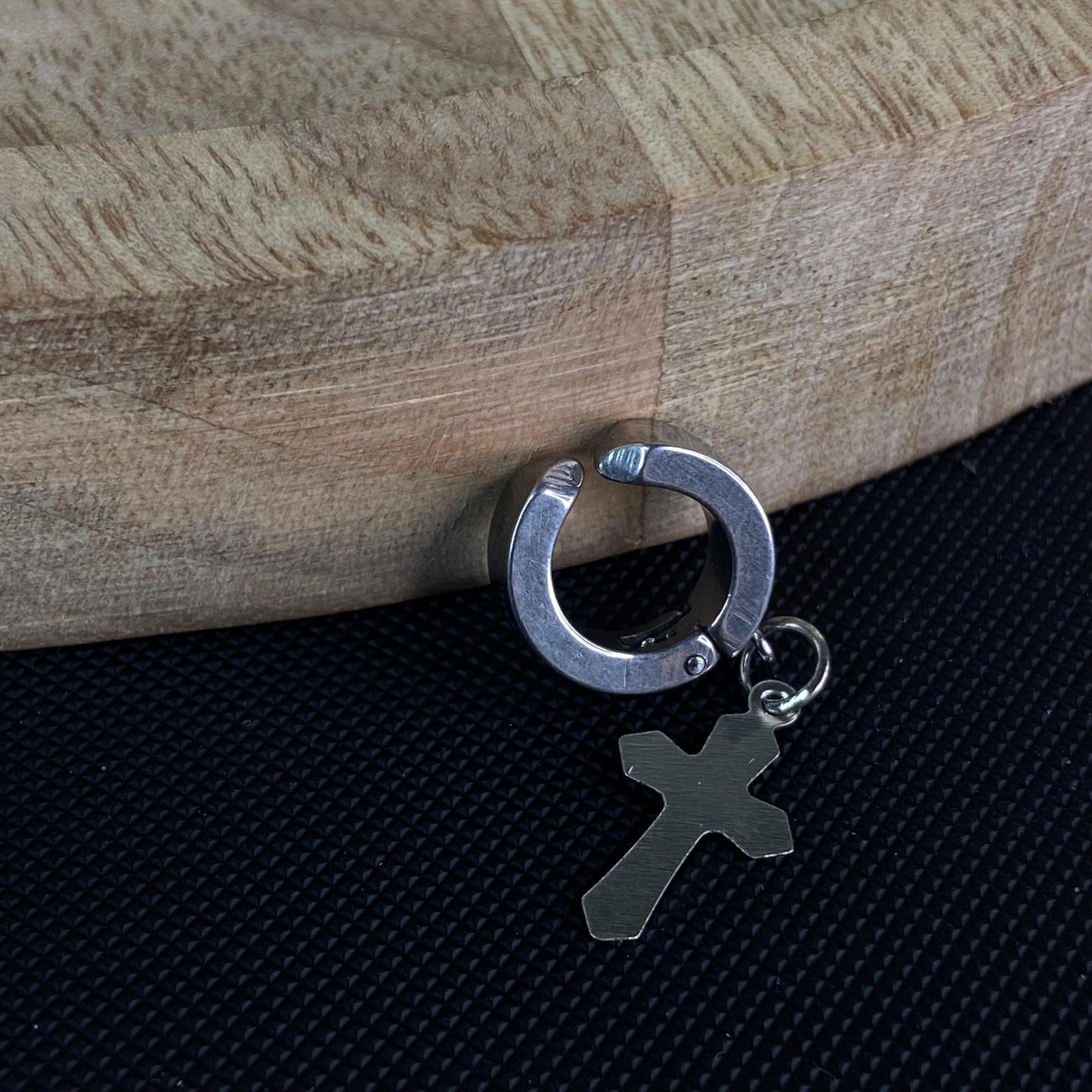 Cross #4 Men's Earring (Non-piercing)