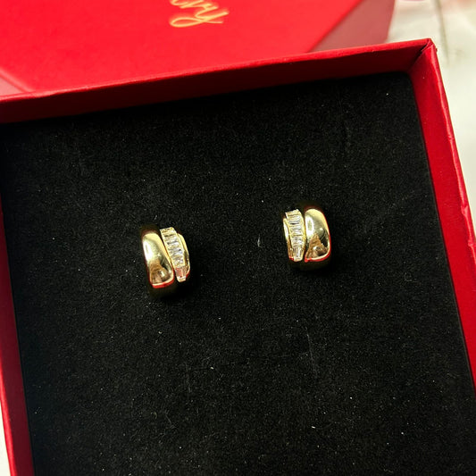 Small Crest Earrings