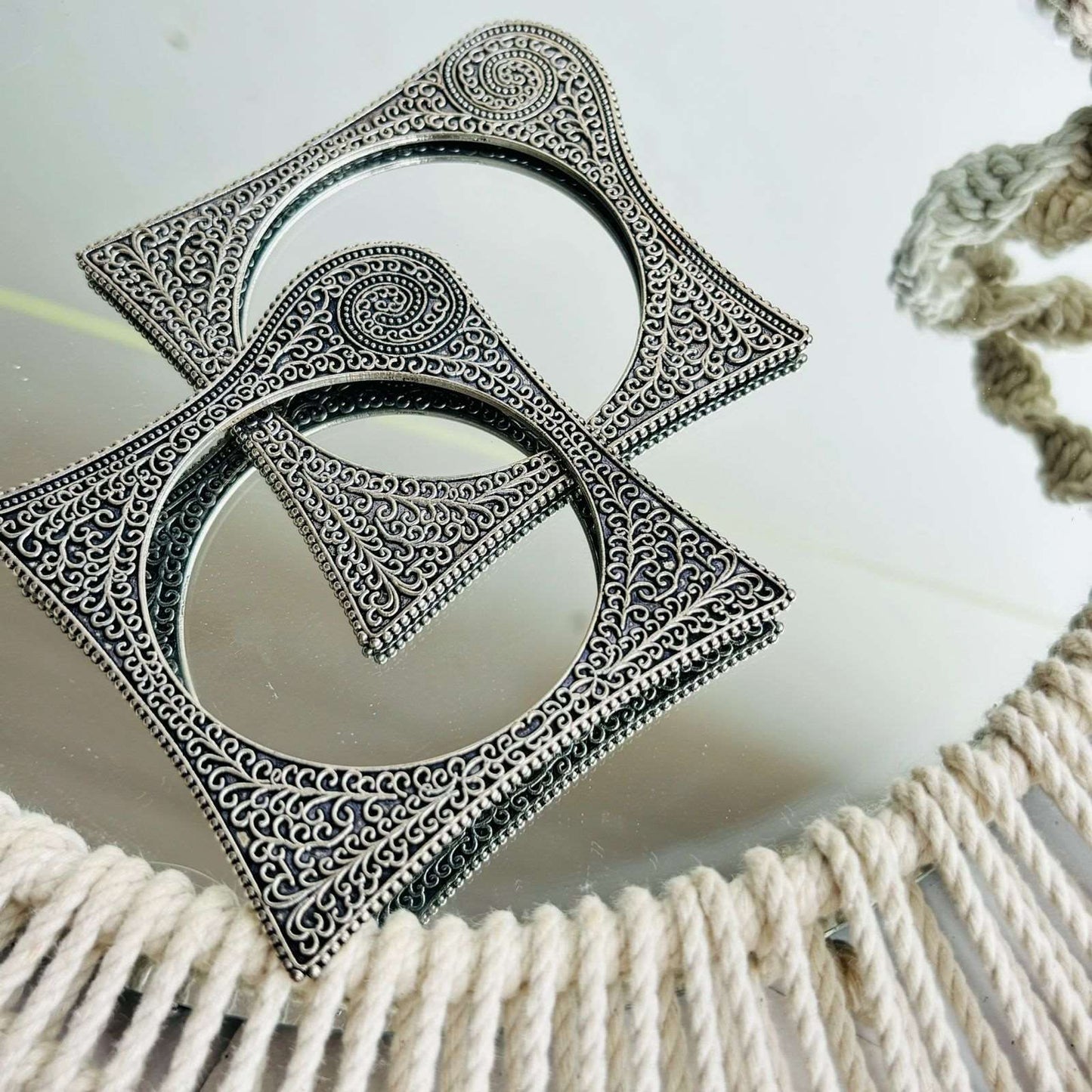 Nakkashi Bangles