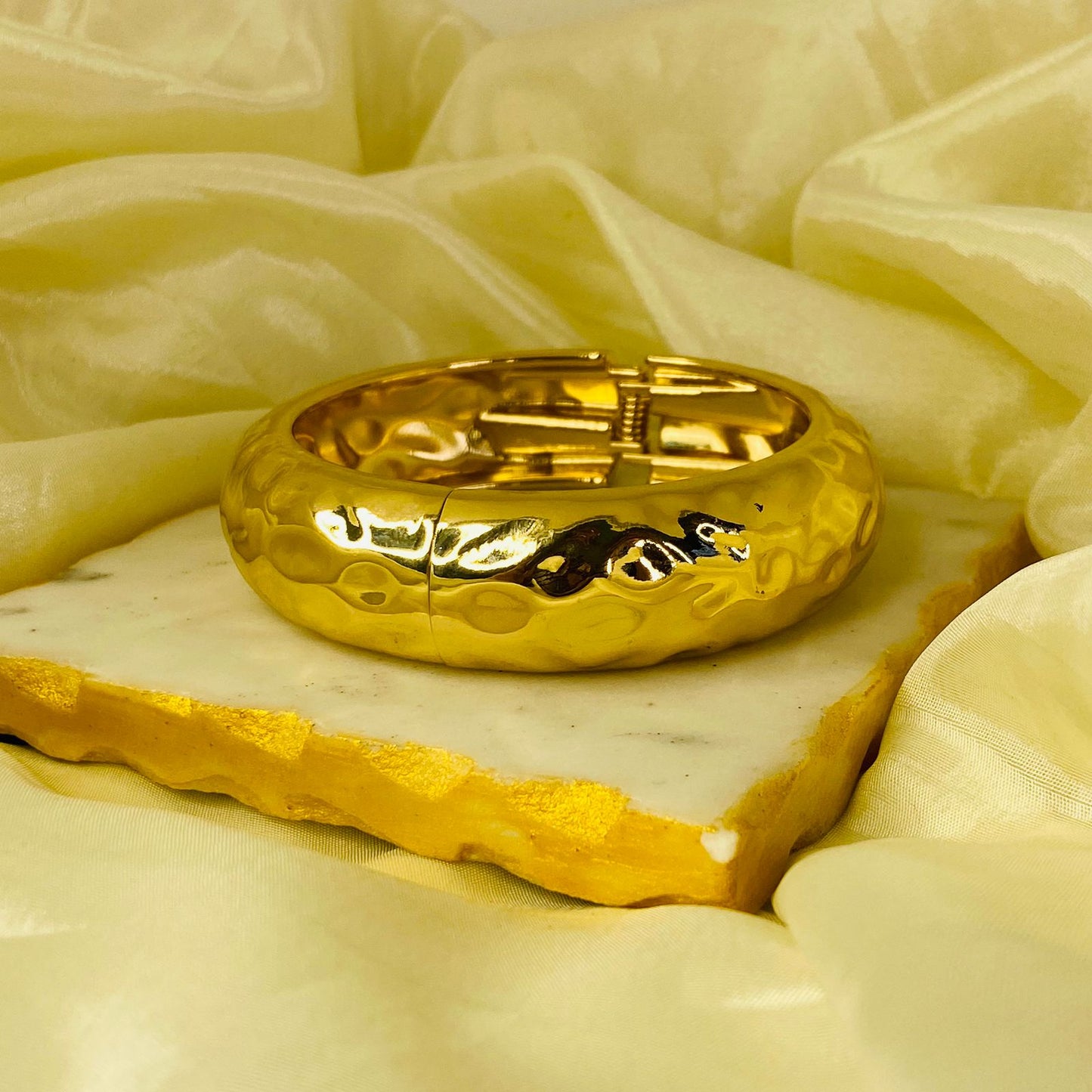 Evara Chunky Cuff Bracelet