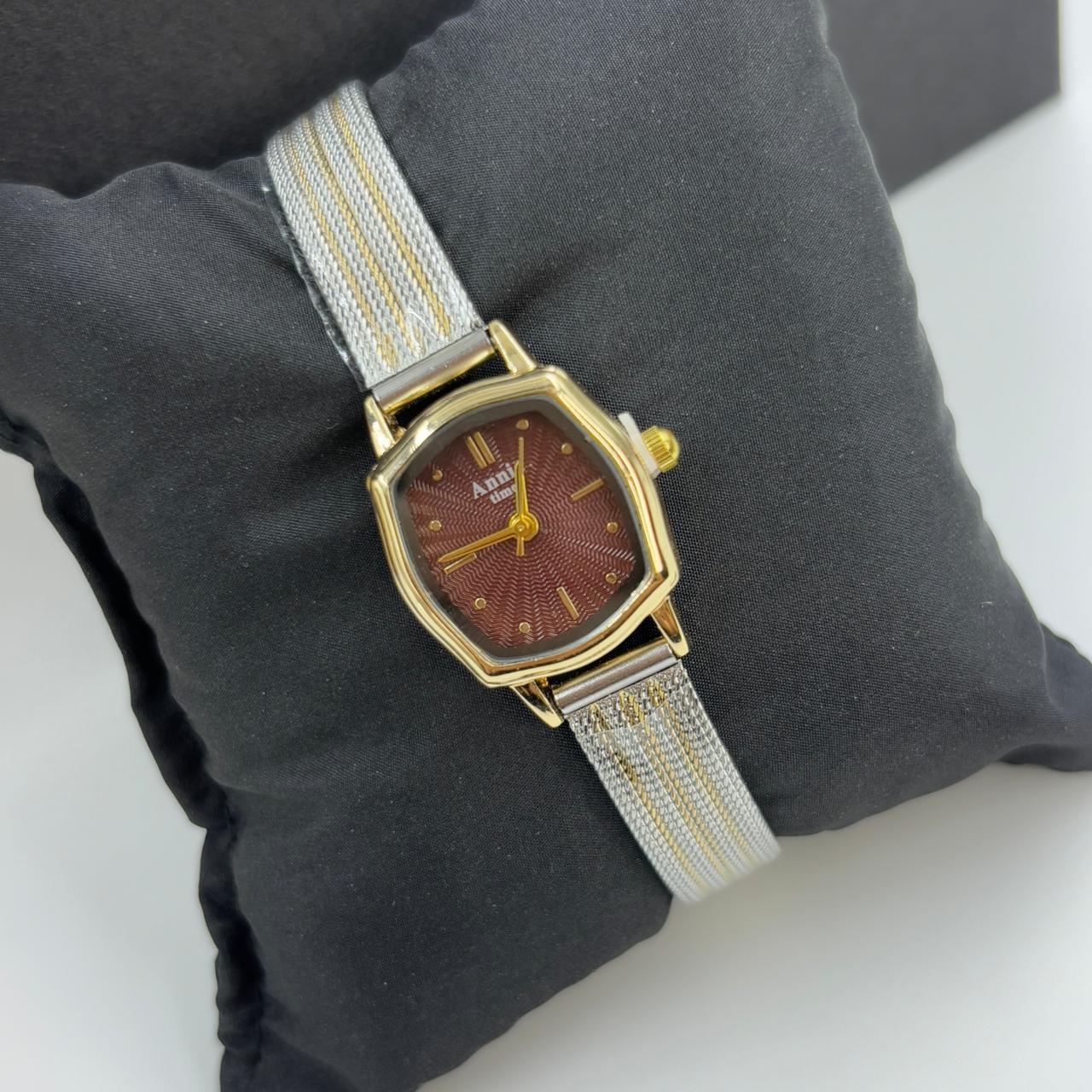 Vintage Watch 010