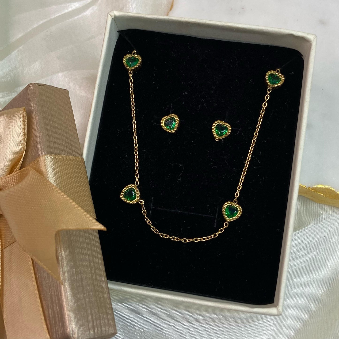 Heartiful emerald Jewelry Set(Necklace+Earrings)