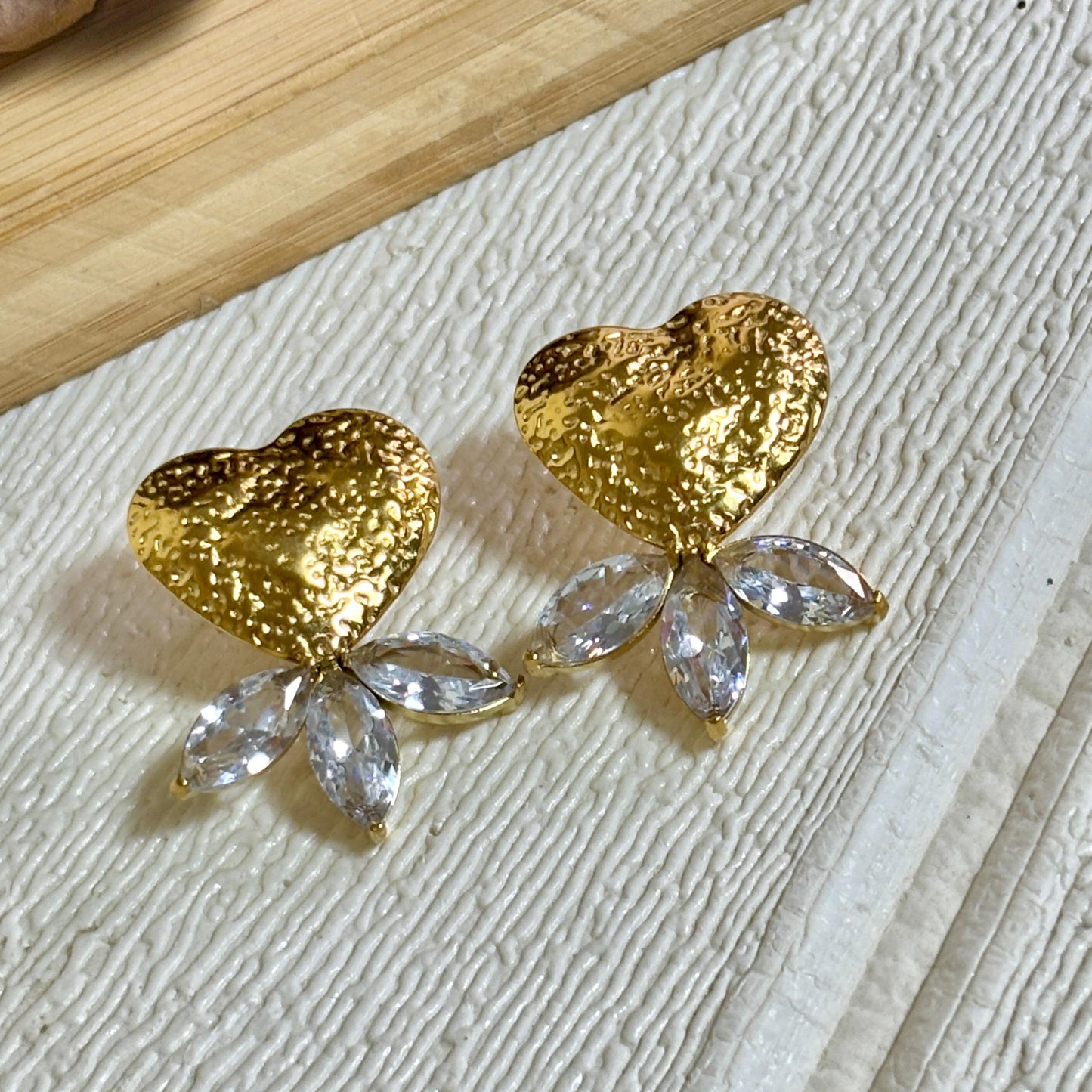 White Grace Earrings