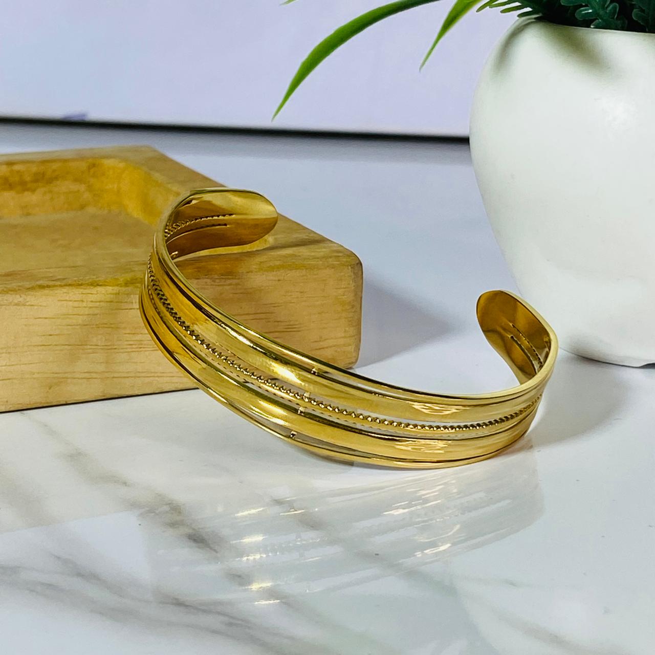 Ashley Adjustable Bracelet