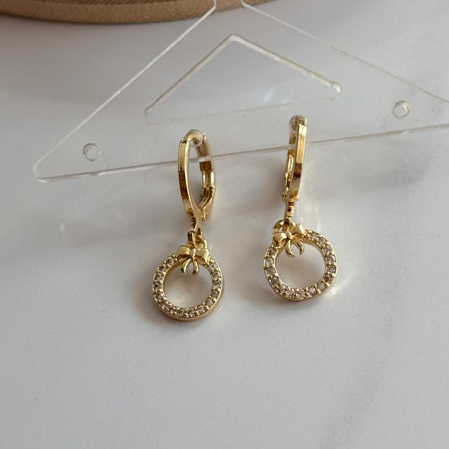 Bow Circy Huggies Earrings