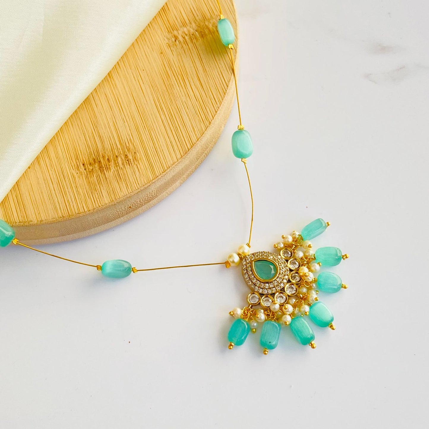 Turquoise Aralya Invisible Chain Choker Necklace