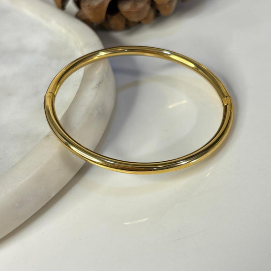 Classic Round Bracelet