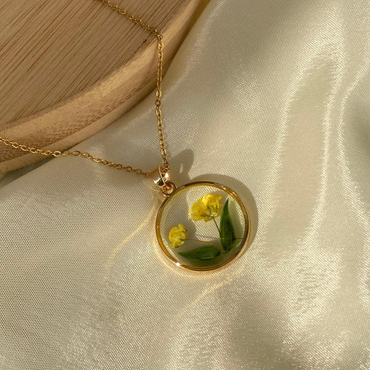 Aster Resin Necklace