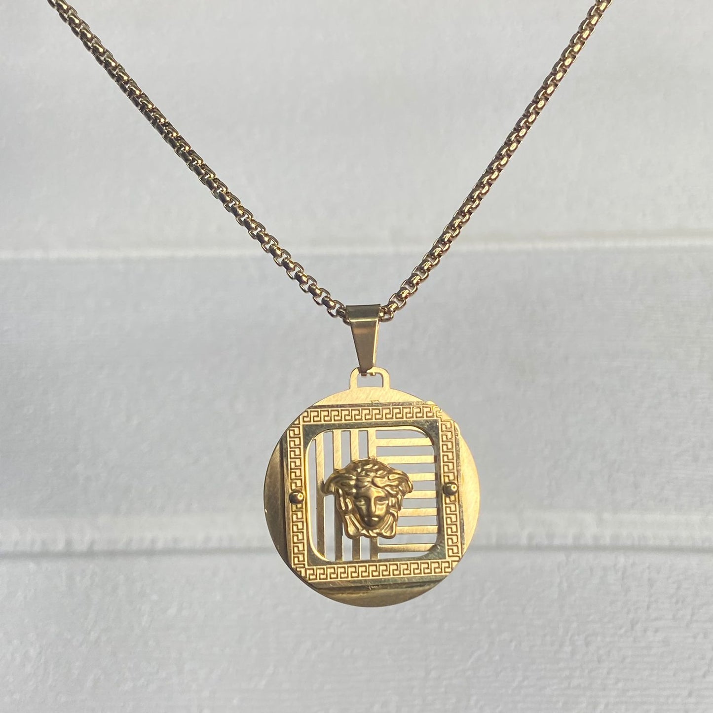 Round Sace Premium Men's Pendant Chain