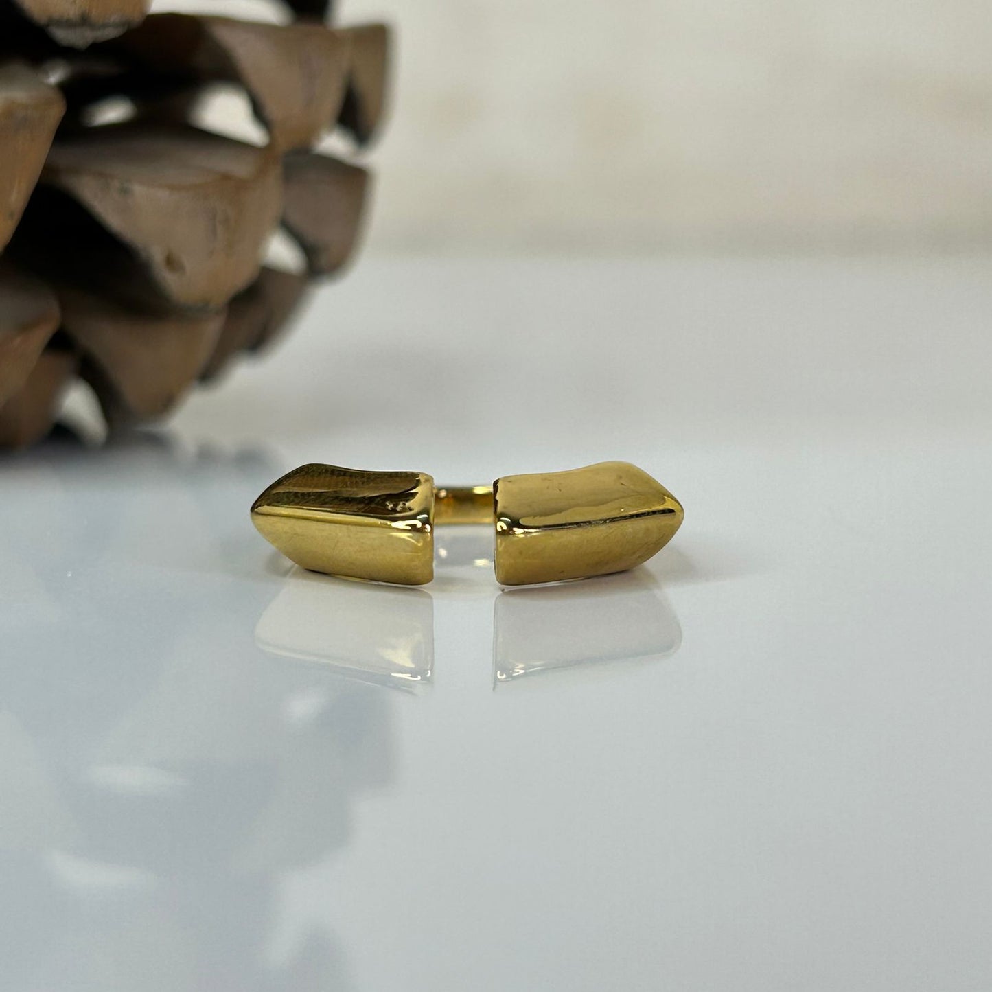 Veloura Ring