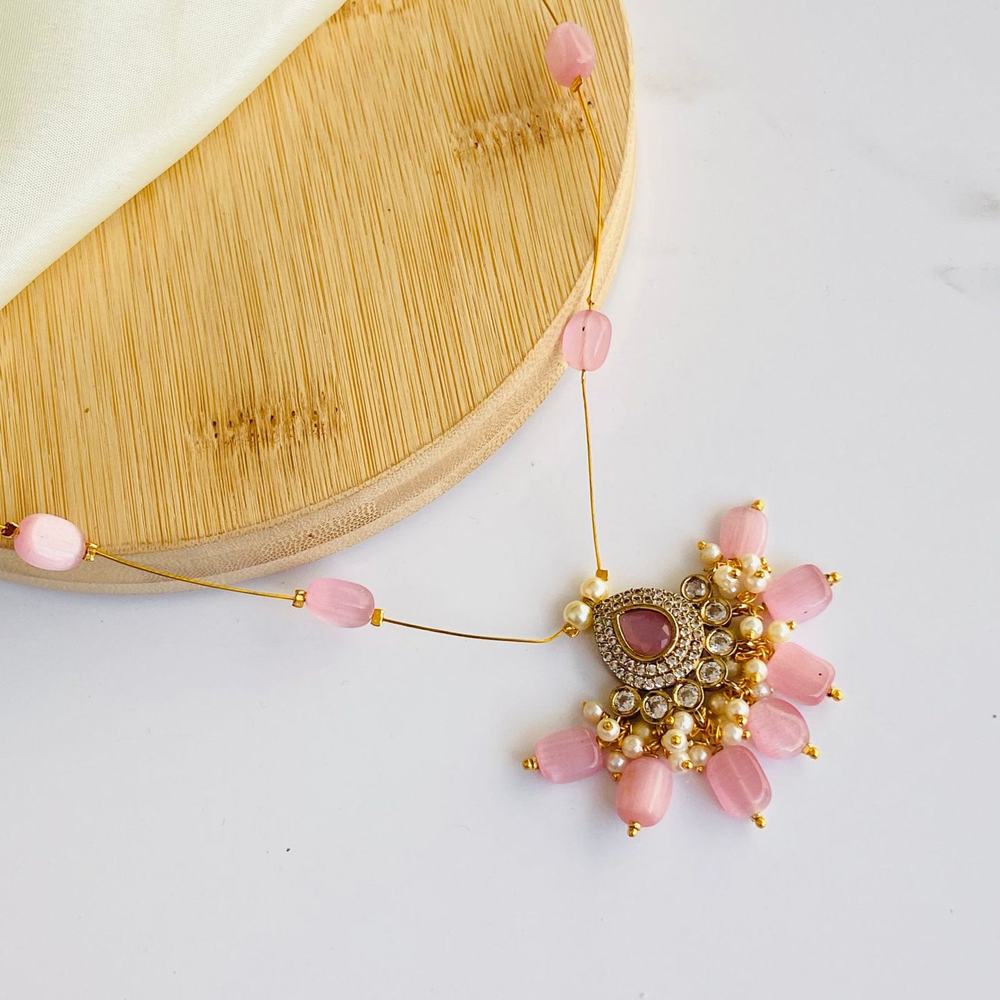 Rose Aralya Invisible Chain Choker Necklace