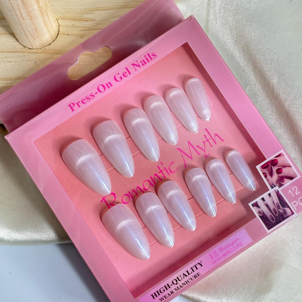 Cat Eye Nails 39