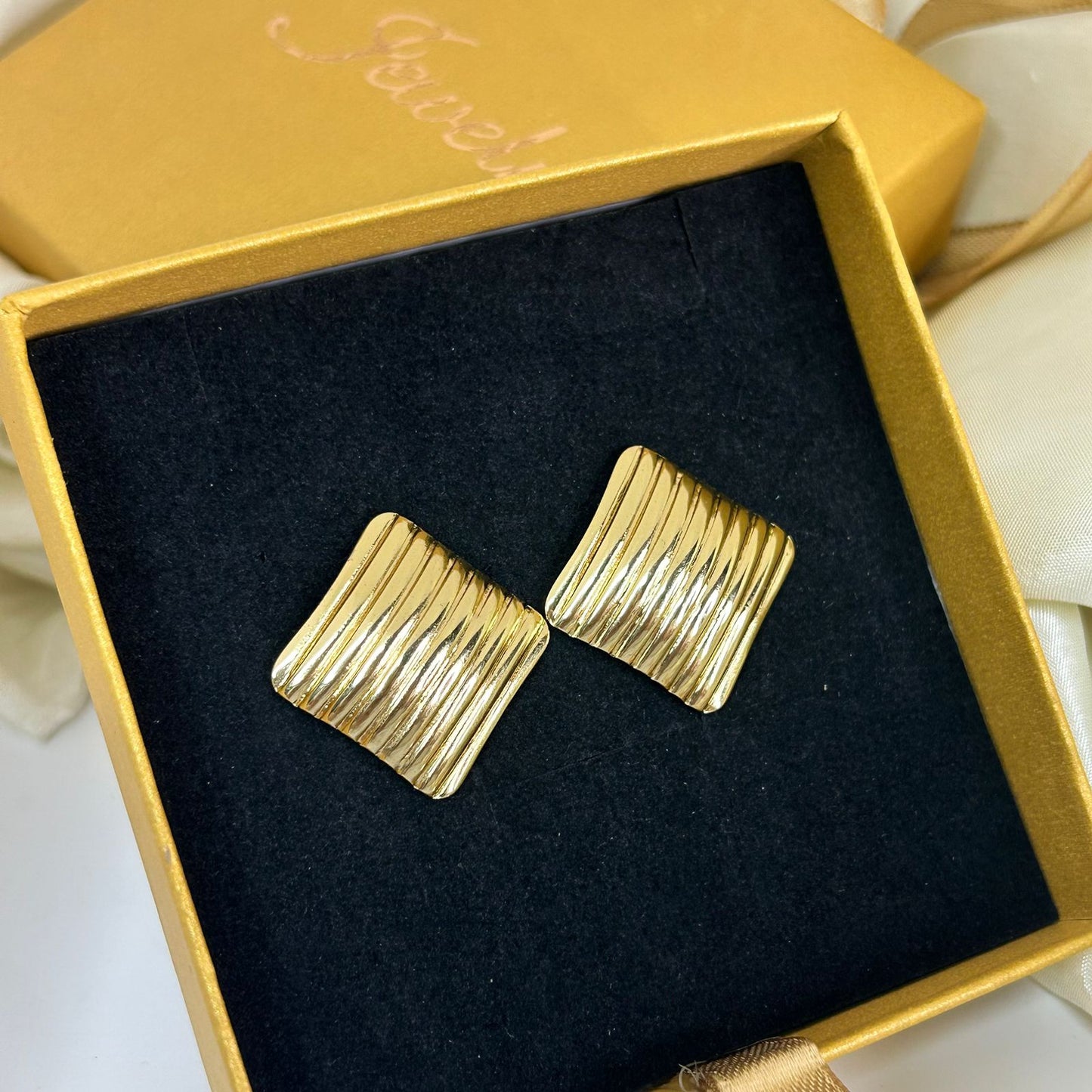 Sovereign Lines Earrings