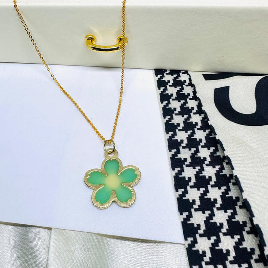 Tropical Daisy Necklace
