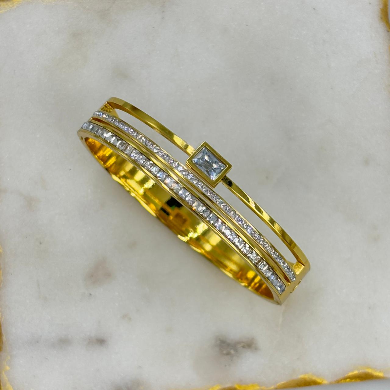 White Linear Luxe Bracelet (Small Size-2.2-2.4)