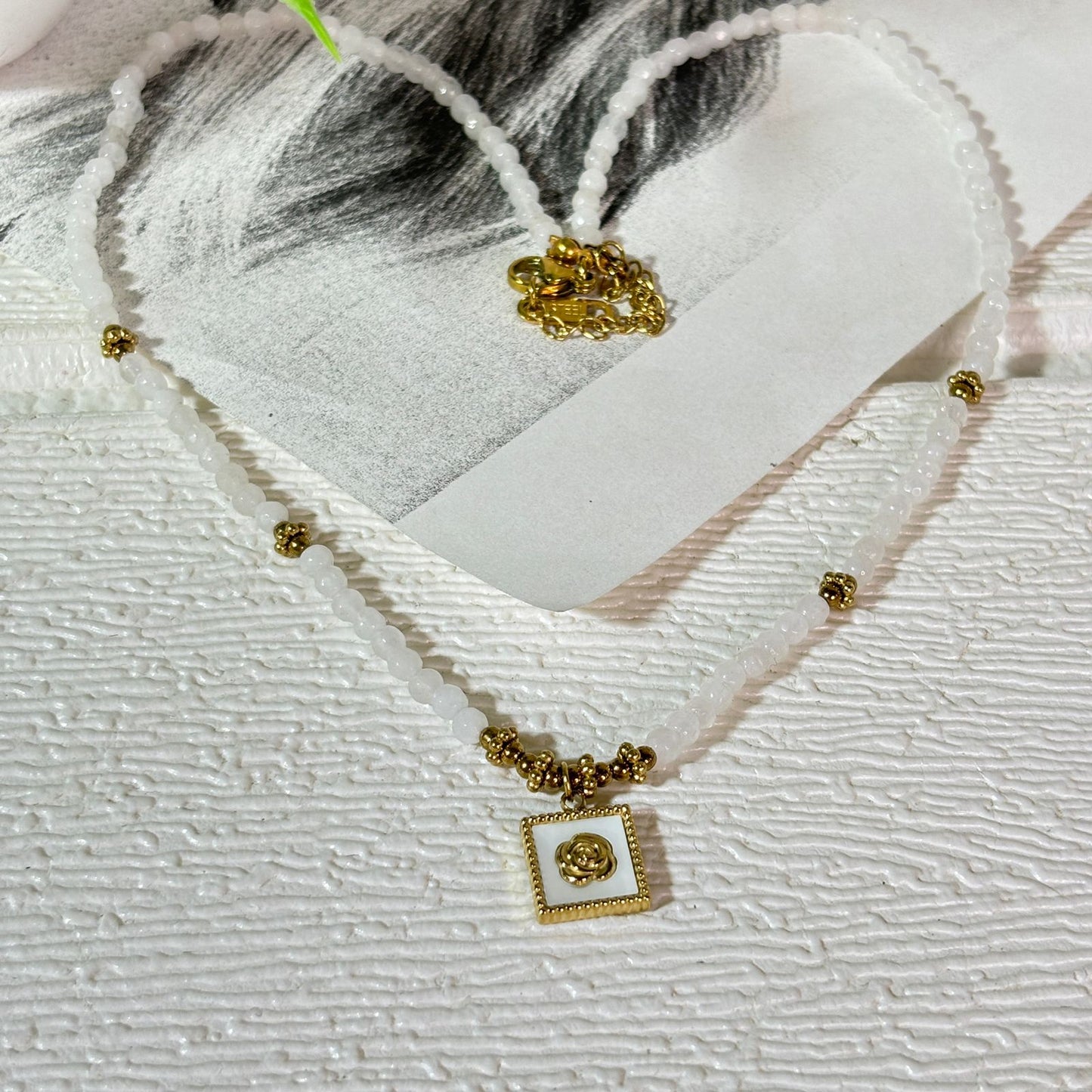 White Rose Multipurpose Necklace