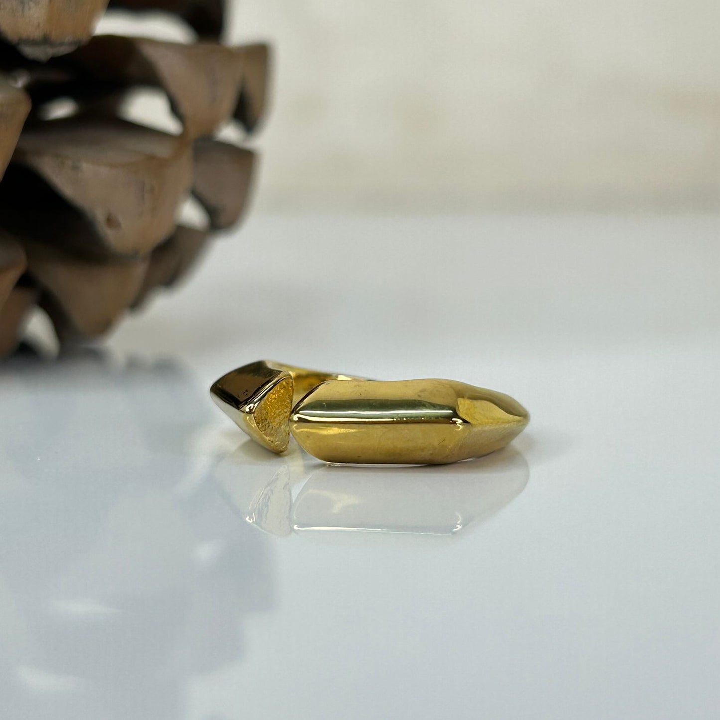 Veloura Ring