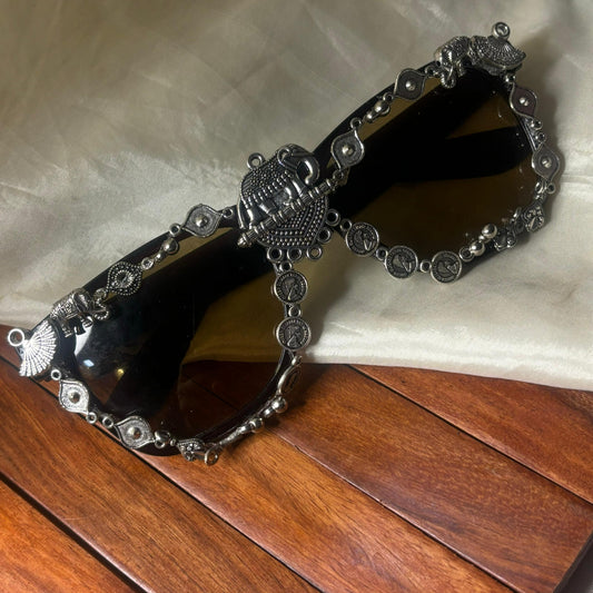 Harthi Quirky Sunglasses