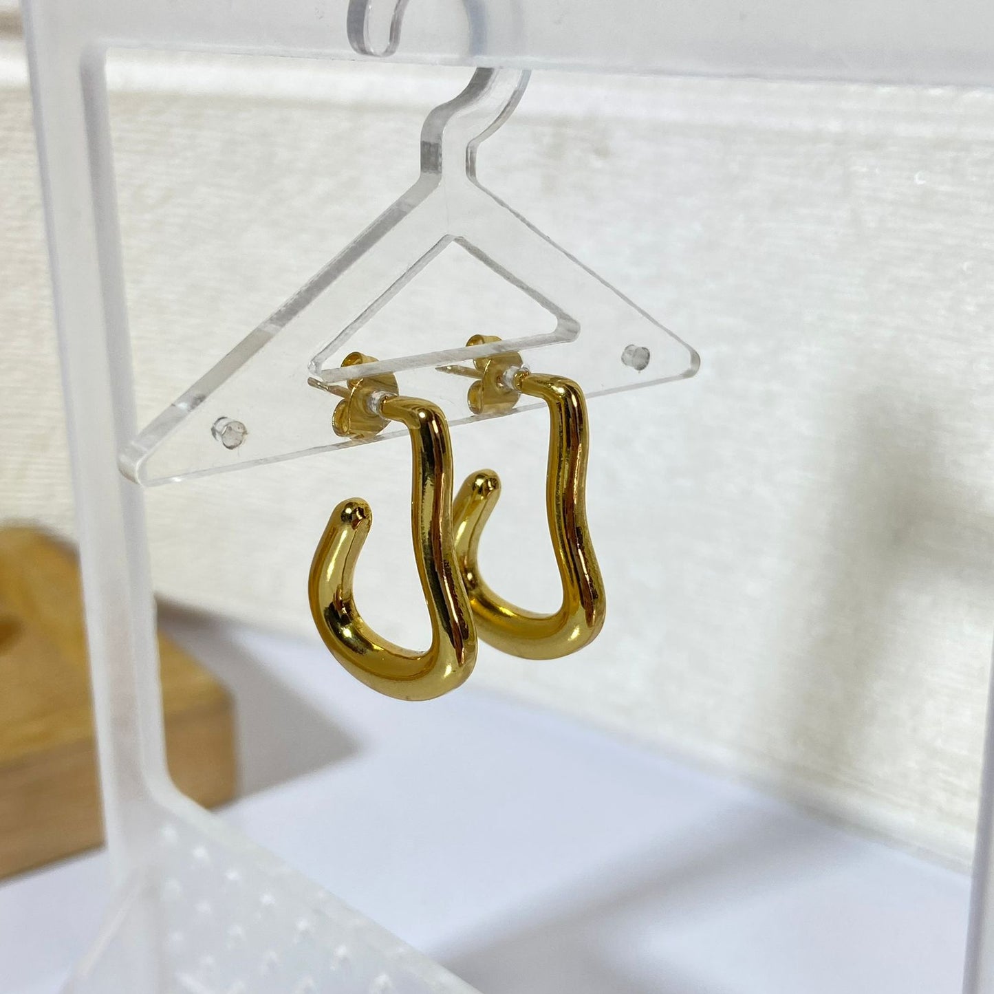 Malti Hoops