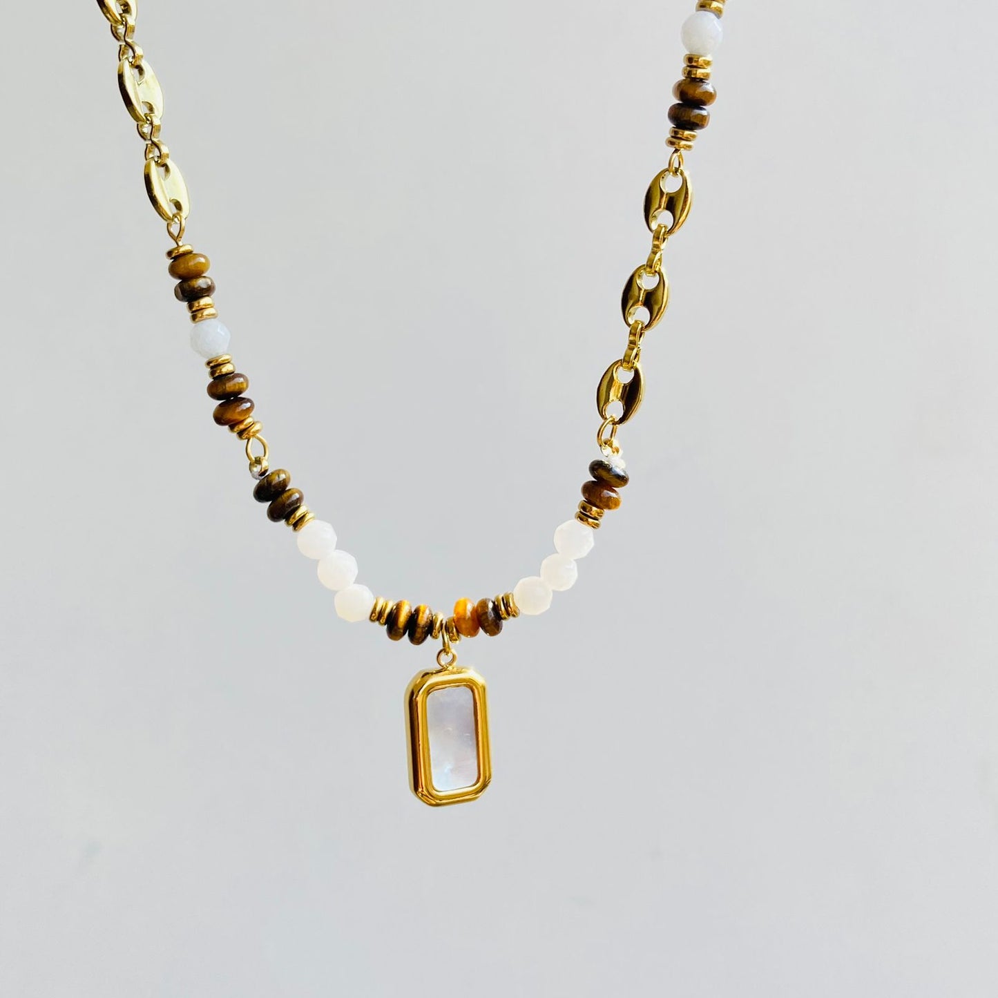 Cubic Shell Multipurpose Necklace