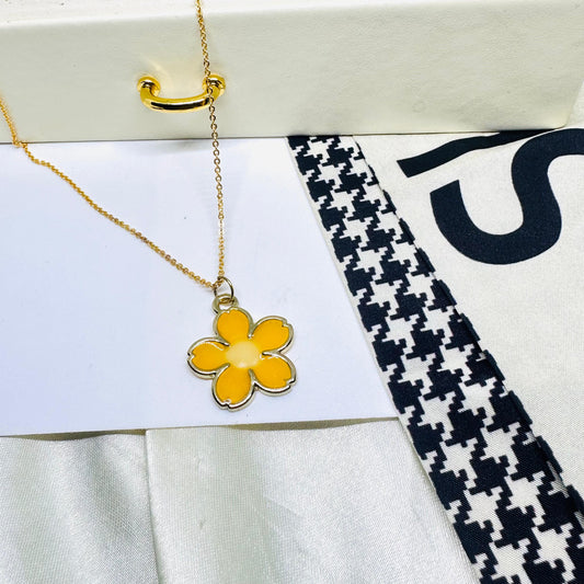 Yellow Daisy Necklace