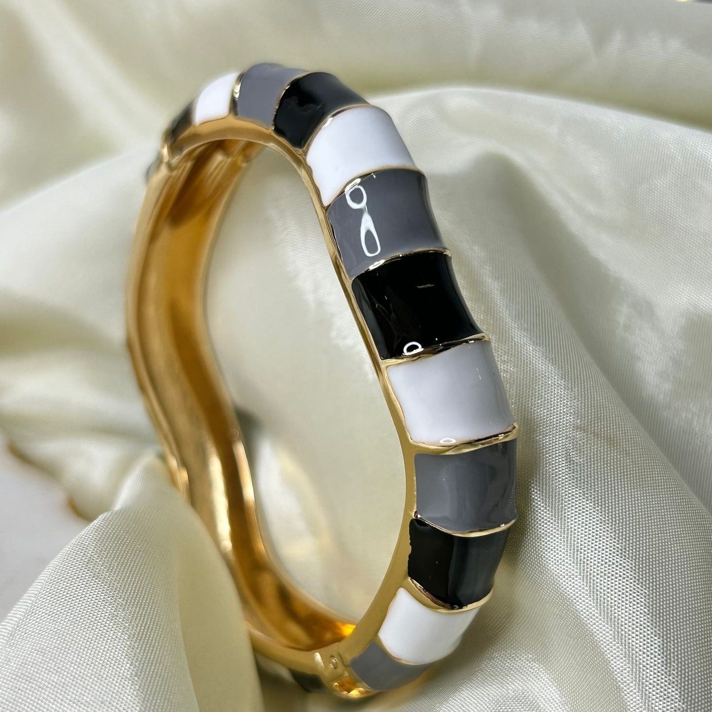 Dune Resin Bangles