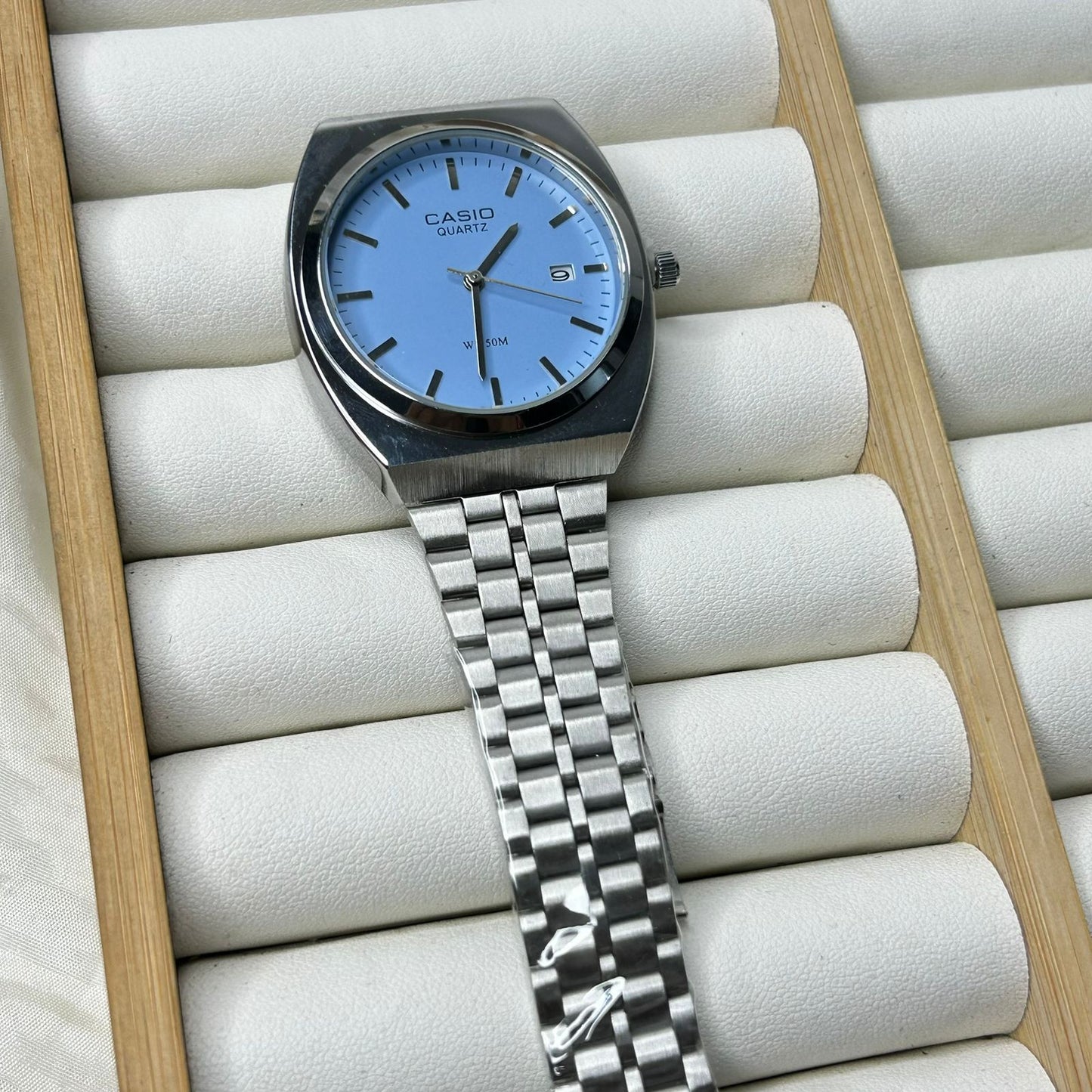 CS Silver Round Watch ( Blue Dial)