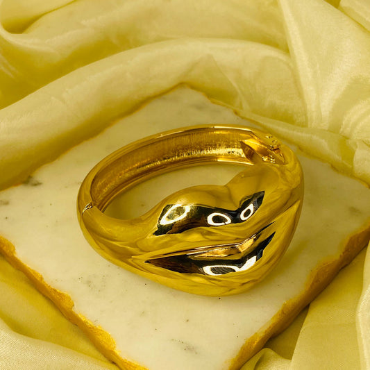 Lippie Chunky Cuff Bracelet