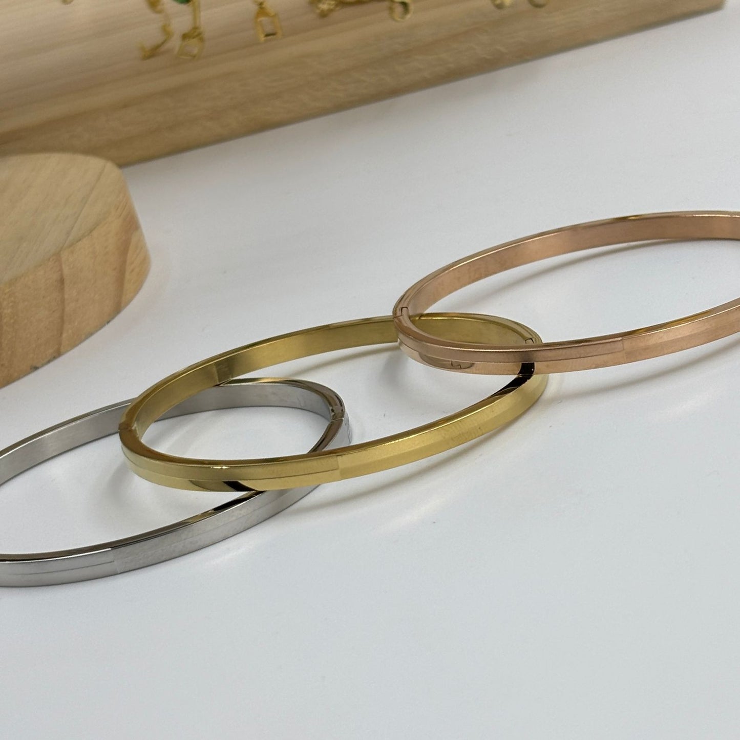 Elara Classic Bracelet