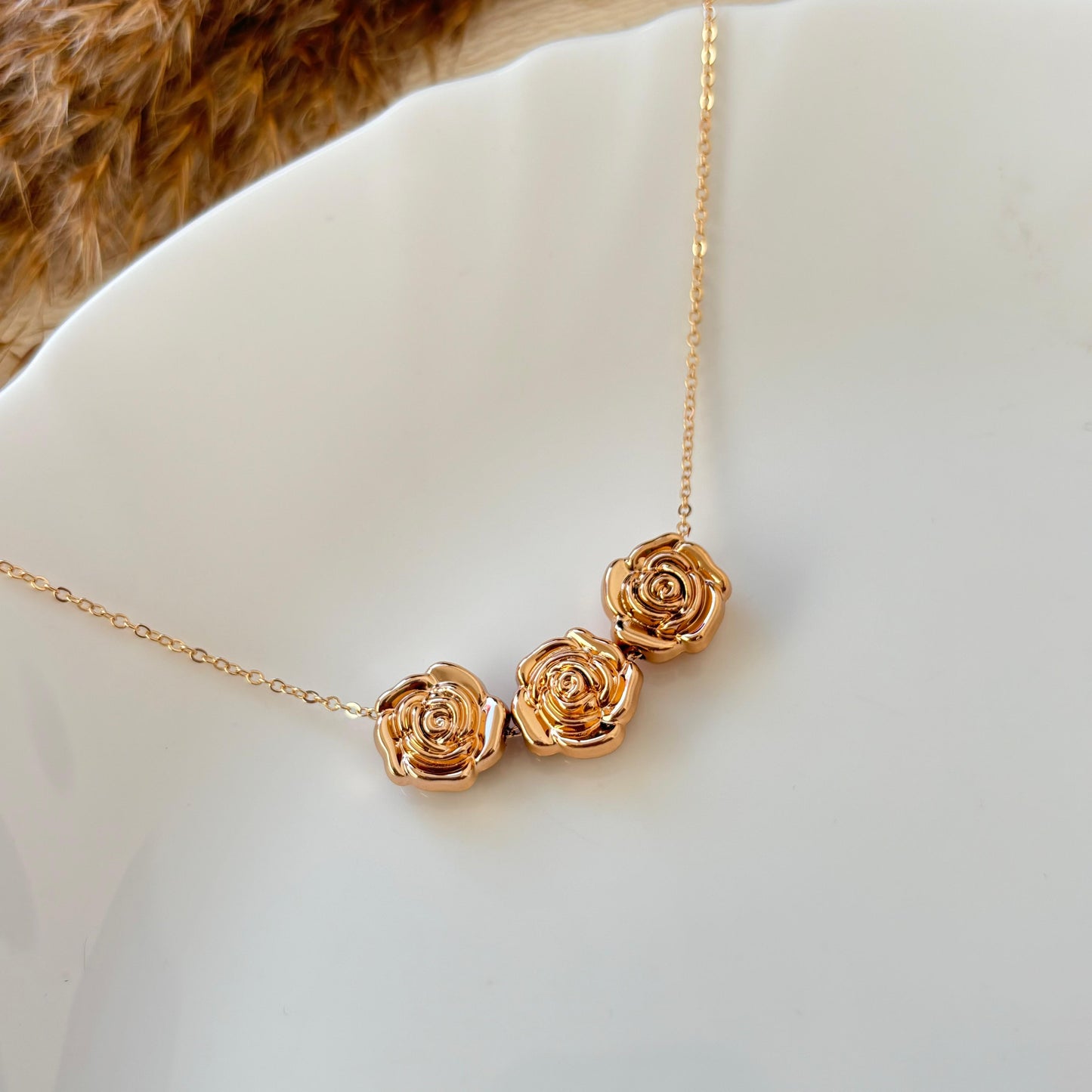 Rosy Necklace (Rosegold)