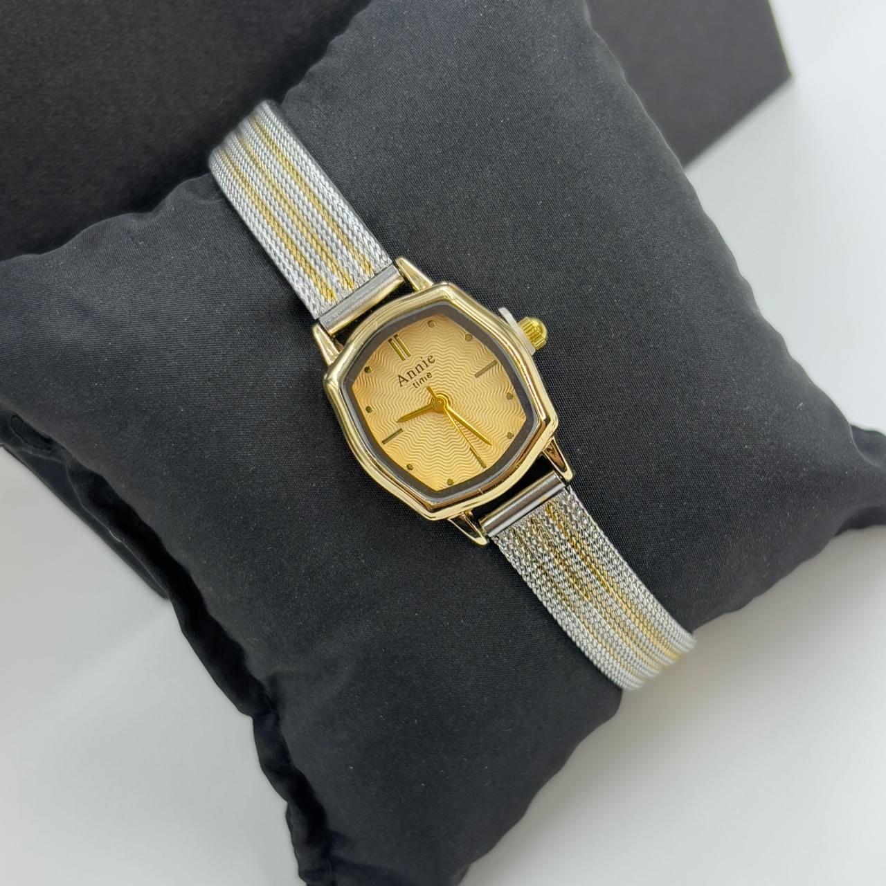 Vintage Watch 012