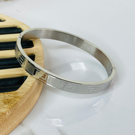 Surtur VRSCE SST Cuff Men's Bracelet