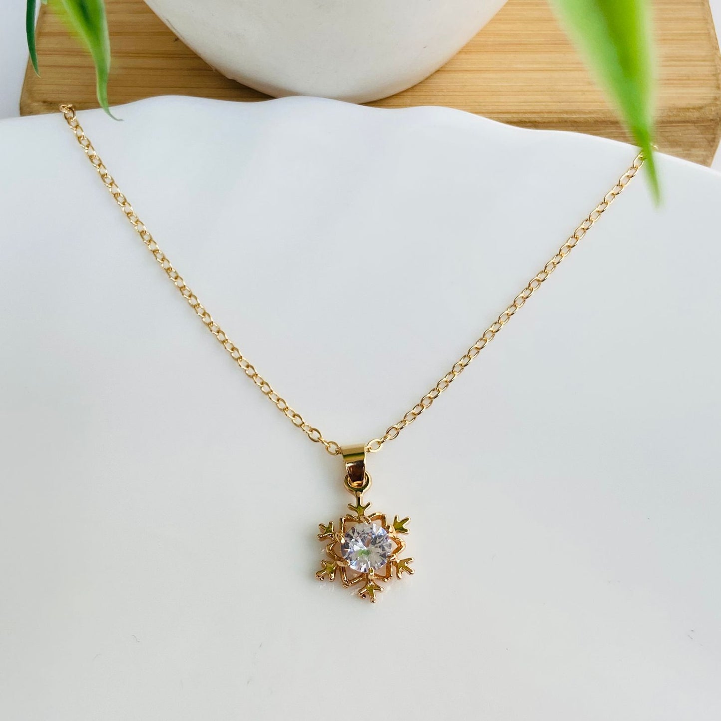 Snowflakes Necklace