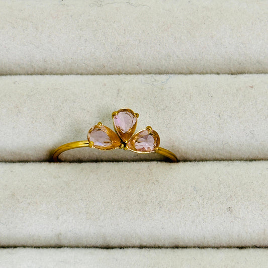 Kyra Pink Ring •