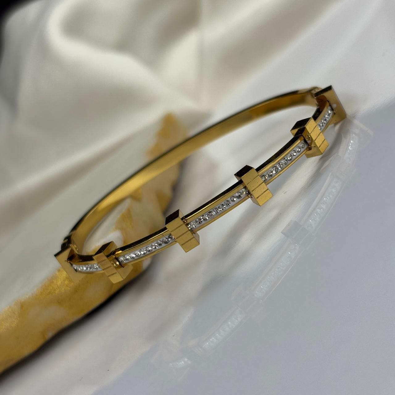 Bar Minimal Bracelet