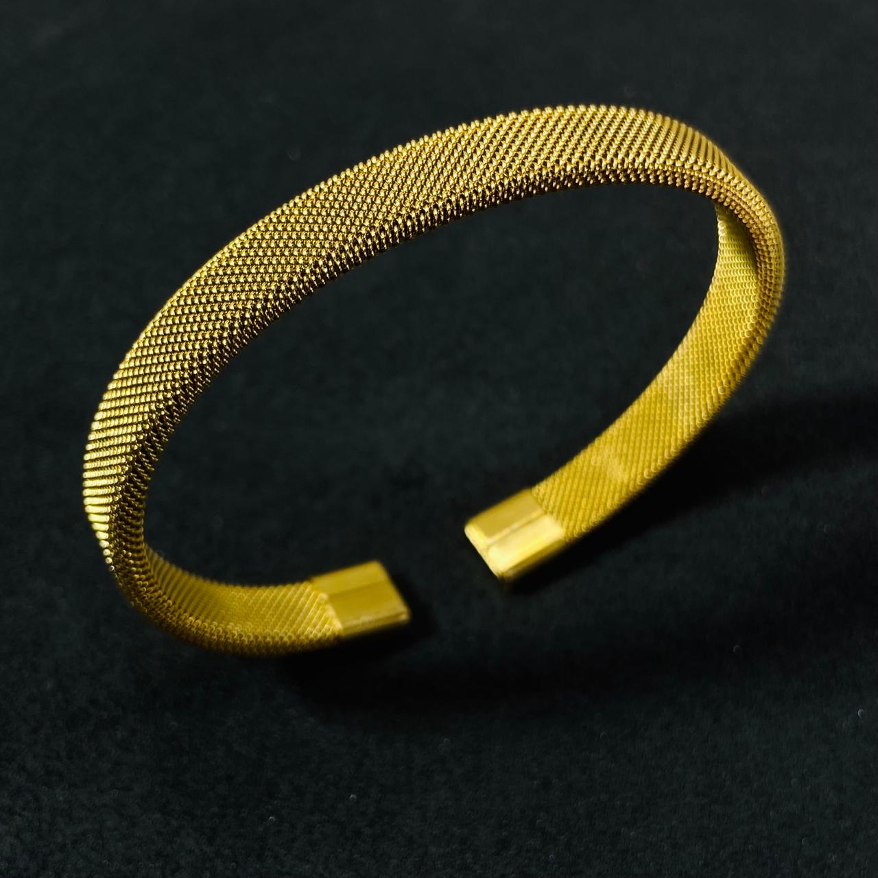Men’s Messh 18K Cuff Bracelet